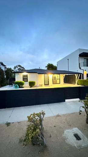 Modern Stylish&Cozy Unit D Studio in Del Rey